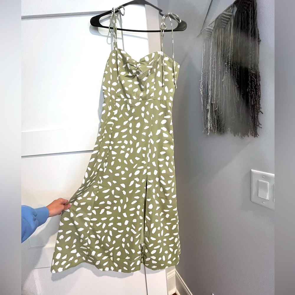 Cute light green and white midi dress
